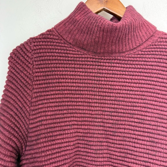 Madewell size XS Women’s Maroon Cotton/Wool Side Button Turtleneck Sweater - Picture 2 of 8